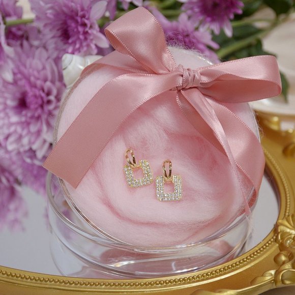 NEW 14K Gold Plated Round Diamond Square Earrings - Picture 6 of 6